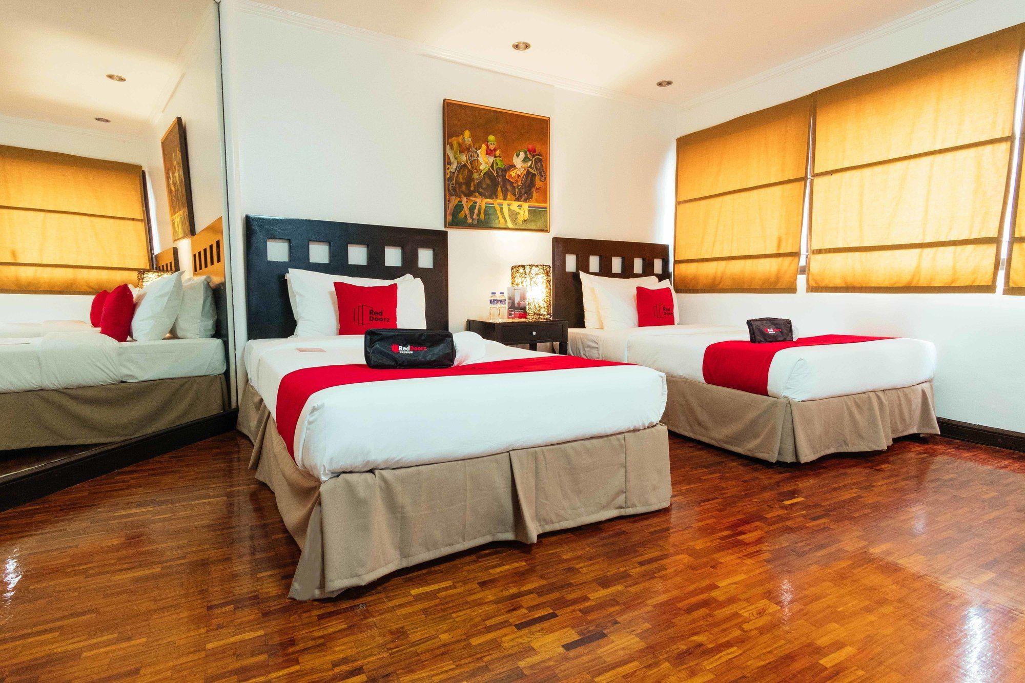 Reddoorz Premium Near Greenbelt Makati - Vaccinated Staff Makati City Zewnętrze zdjęcie