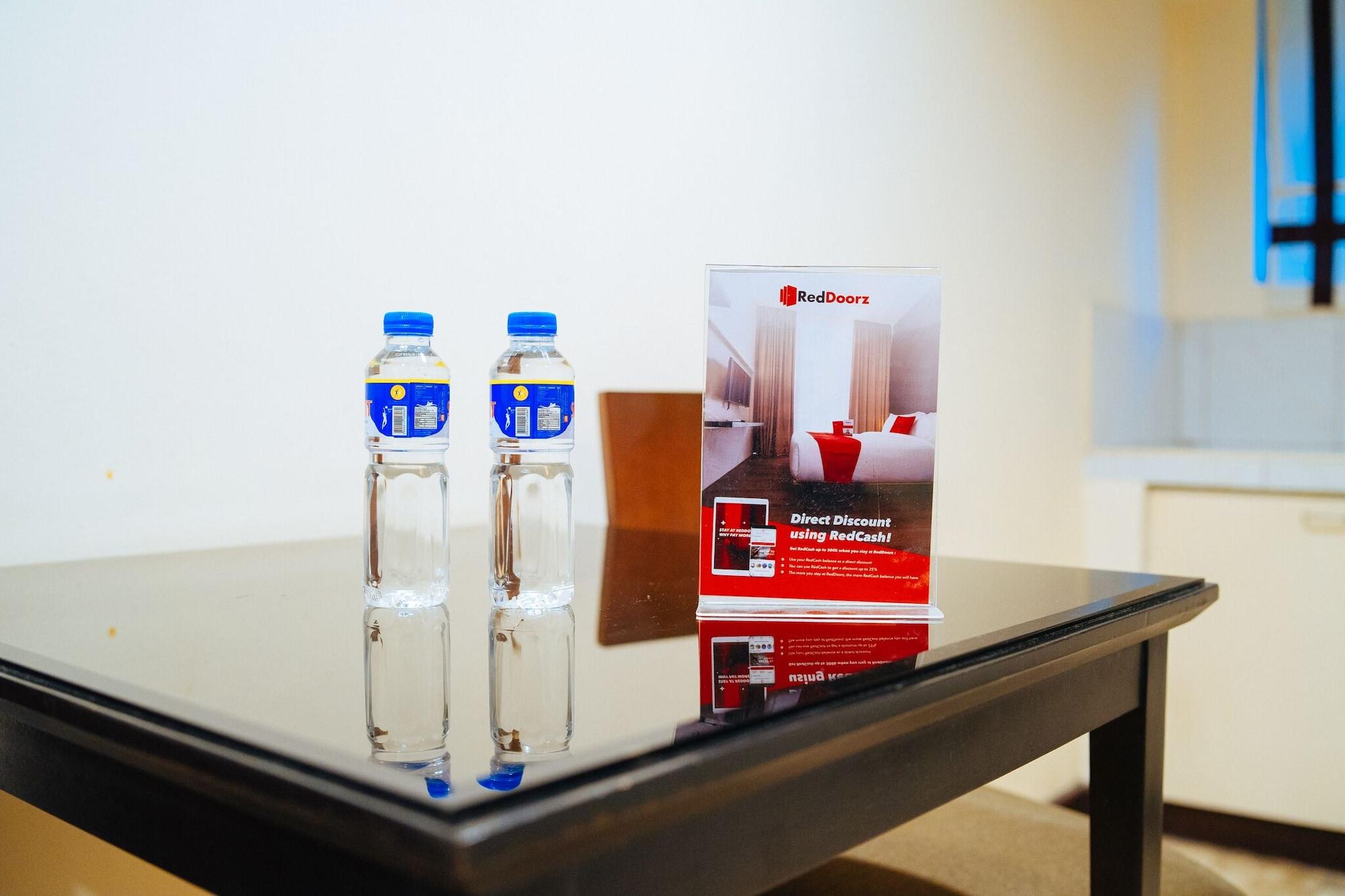 Reddoorz Premium Near Greenbelt Makati - Vaccinated Staff Makati City Zewnętrze zdjęcie