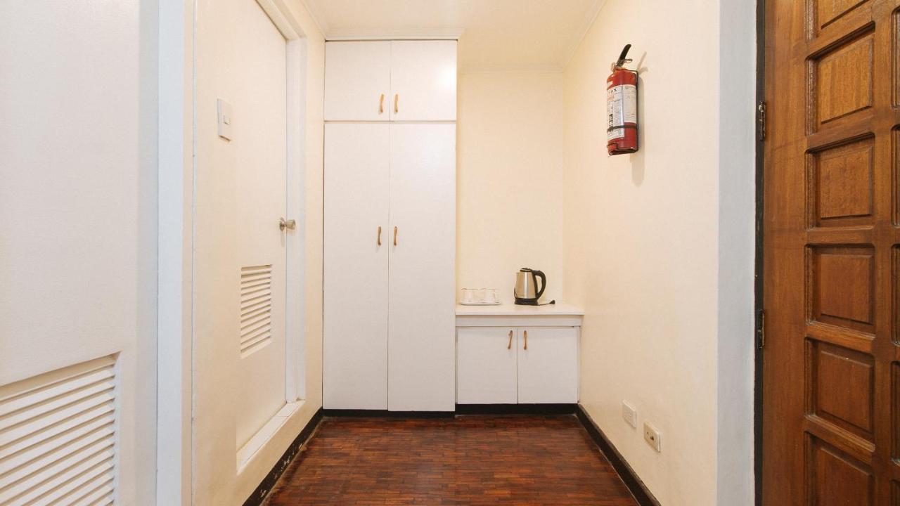 Reddoorz Premium Near Greenbelt Makati - Vaccinated Staff Makati City Zewnętrze zdjęcie