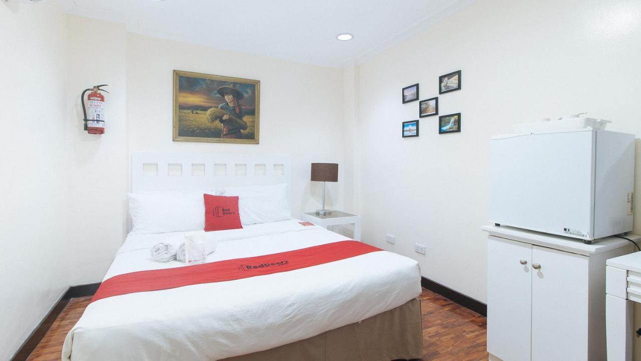 Reddoorz Premium Near Greenbelt Makati - Vaccinated Staff Makati City Zewnętrze zdjęcie