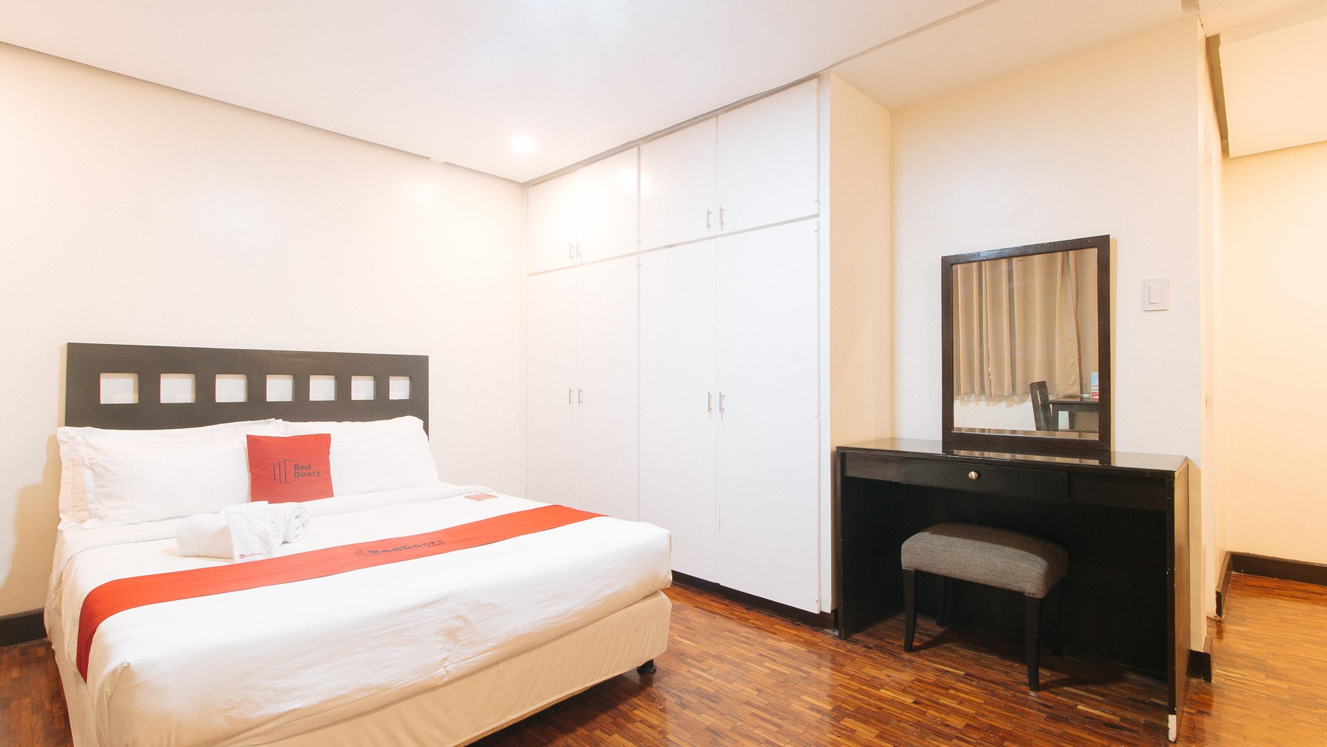 Reddoorz Premium Near Greenbelt Makati - Vaccinated Staff Makati City Zewnętrze zdjęcie